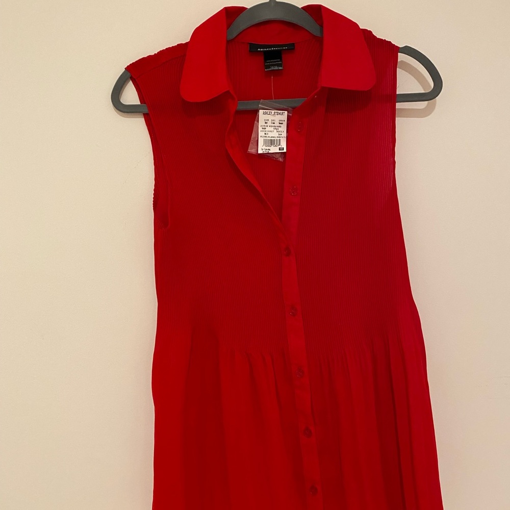 NWT Ashley Stewart red sleevless blouse